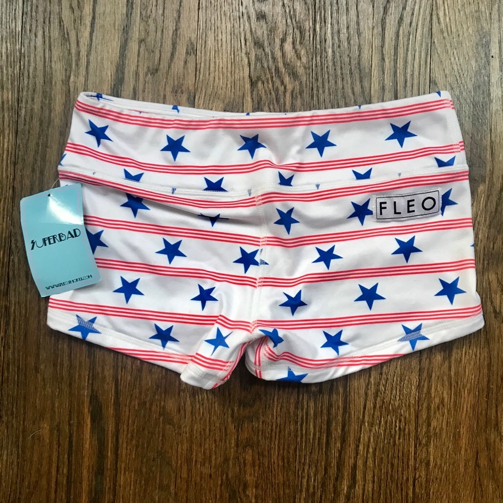 Fleo Superbad stars and stripes shorts, M. NWT